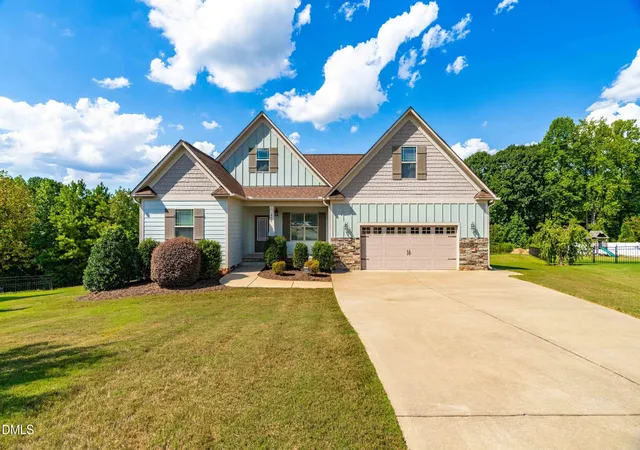 Photo 3 of Single family home for sale at 210 Birdo Pt Way, Garner, NC 27529 | MLS# 10190979 | Listing updated on 2026-09-14