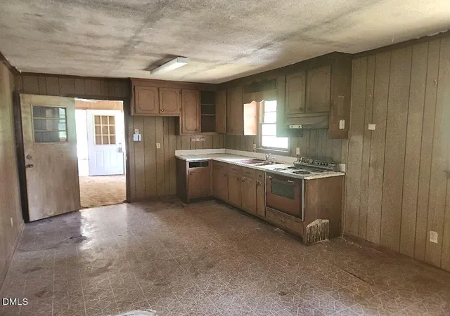 Photo 3 of Sale Pending at 1234 S 3rd Street, Mebane, NC 27302 | MLS# 10190042 | Listing updated on 2026-09-15