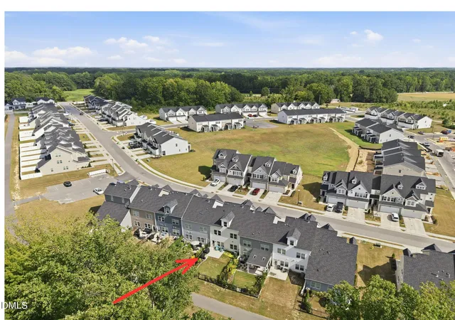Photo 2 of Townhouse for sale at 256 Shingle Oak Rd, Wake Forest, NC 27587 | MLS# 10190409 | Listing updated on 2026-09-04