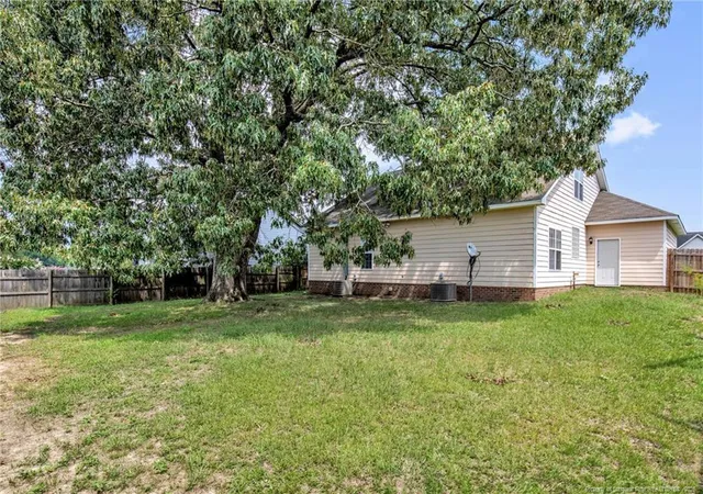 Photo 2 of Single family home for sale at 1532 Laurel Oak Dr, Fayetteville, NC 28314 | MLS# 768204 | Listing updated on 2026-09-21