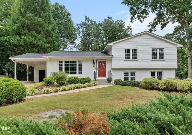 Photo 1 of Single family home for sale at 602 Se Maynard Rd, Cary, NC 27511 | MLS# 10190062 | Listing updated on 2026-09-12