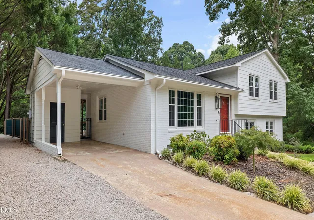 Photo 3 of Single family home for sale at 602 Se Maynard Rd, Cary, NC 27511 | MLS# 10190062 | Listing updated on 2026-09-12