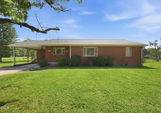 Photo 1 of Sale Pending at 1700 Parham Dr, Graham, NC 27253 | MLS# 10190074 | Listing updated on 2026-09-15