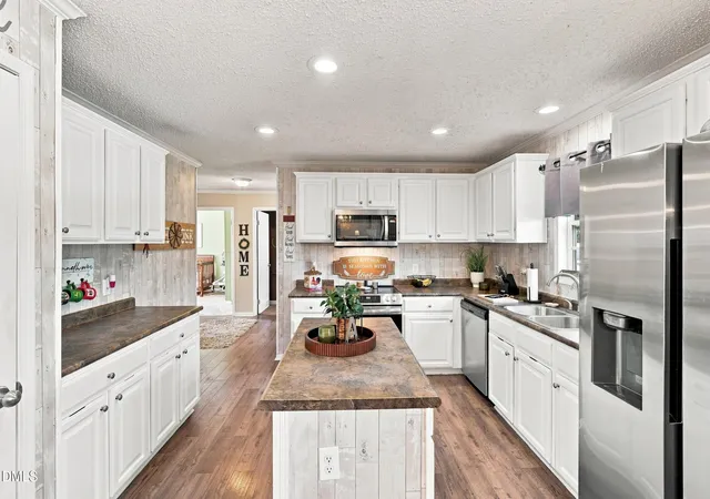 Photo 3 of Single family home for sale at 4331 Nc 39 Hwy N, Louisburg, NC 27549 | MLS# 10190365 | Listing updated on 2026-10-04