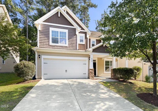 Photo 3 of Sale Pending at 809 Briana Dr, Durham, NC 27712 | MLS# 10190768 | Listing updated on 2026-09-10