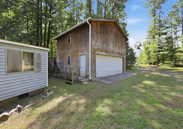 Photo 3 of Manufactured home for sale at 6848 B Nc 87, Graham, NC 27253 | MLS# 10191444 | Listing updated on 2026-09-09