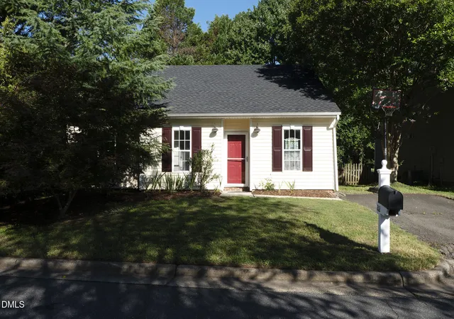 Photo 1 of Single family home for sale at 212 Sir Richard Ln, Chapel Hill, NC 27517 | MLS# 10190086 | Listing updated on 2026-09-02