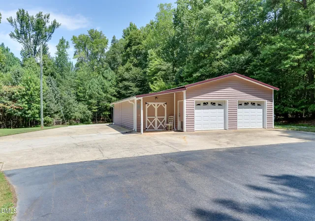 Photo 3 of Single family home for sale at 7105 Kemp Rd, Raleigh, NC 27613 | MLS# 10190346 | Listing updated on 2026-09-03