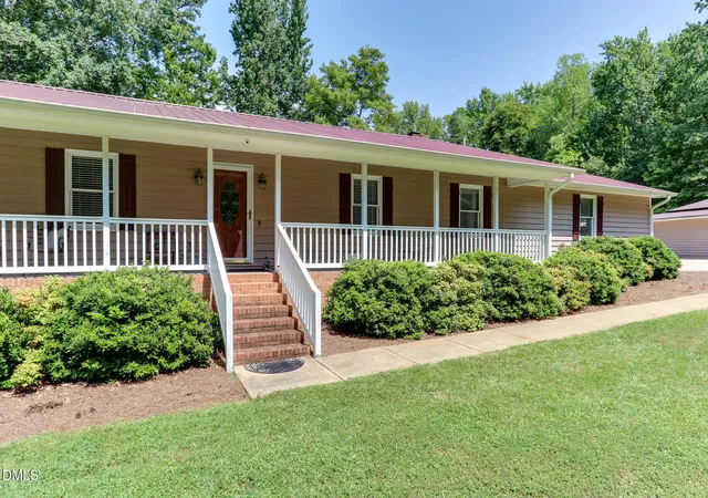 Photo 4 of Single family home for sale at 7105 Kemp Rd, Raleigh, NC 27613 | MLS# 10190346 | Listing updated on 2026-09-03