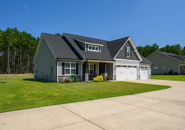 Photo 2 of Single family home for sale at 152 N Josey Williams Rd, Erwin, NC 28339 | MLS# 10190094 | Listing updated on 2026-09-02