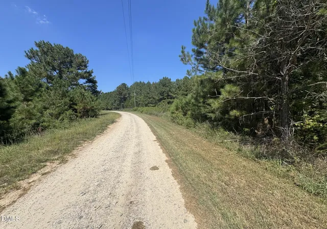 Photo 3 of Sale Pending at 135 Mandolin Way, Warrenton, NC 27589 | MLS# 10190395 | Listing updated on 2026-09-19