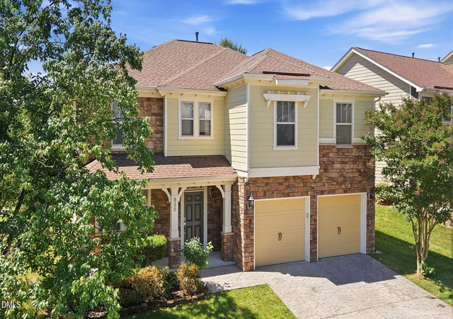 Photo 3 of Single family home for sale at 635 Piper Strm Cir, Cary, NC 27519 | MLS# 10190106 | Listing updated on 2026-09-08