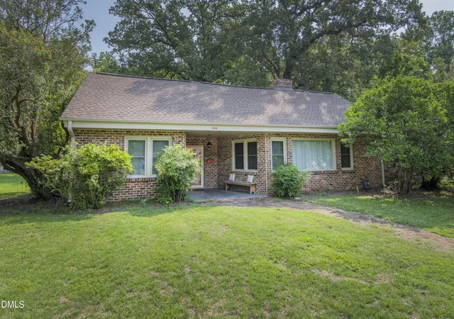 Photo 1 of Single family home for sale at 1605 Longview Ave, Tarboro, NC 27886 | MLS# 10190113 | Listing updated on 2026-09-02