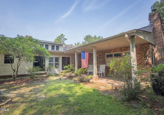 Photo 3 of Single family home for sale at 1605 Longview Ave, Tarboro, NC 27886 | MLS# 10190113 | Listing updated on 2026-09-02