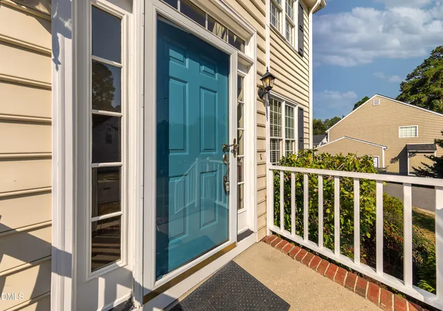 Photo 3 of Single family home for sale at 3000 Peckover Ct, Raleigh, NC 27615 | MLS# 10190904 | Listing updated on 2026-09-11