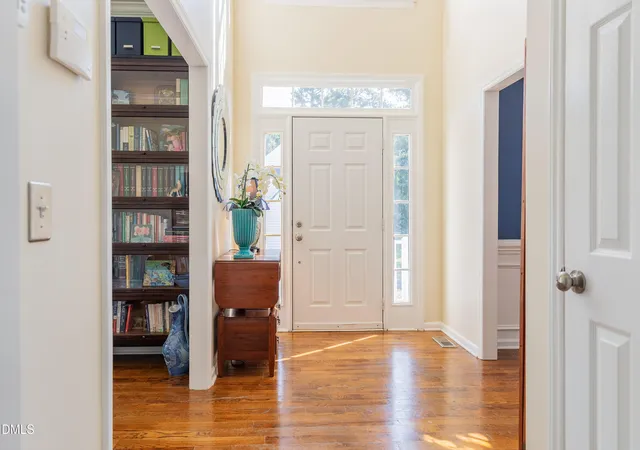Photo 4 of Single family home for sale at 3000 Peckover Ct, Raleigh, NC 27615 | MLS# 10190904 | Listing updated on 2026-09-11