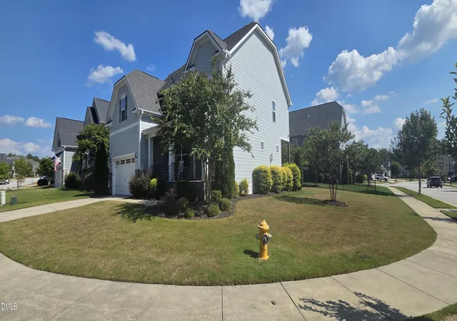 Photo 2 of Single family home for sale at 1900 Edens Ridge Ave, Wake Forest, NC 27587 | MLS# 10190624 | Listing updated on 2026-09-22