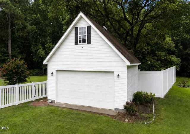 Photo 3 of Single family home for sale at 541 Mallie Pearce Rd, Zebulon, NC 27597 | MLS# 10190676 | Listing updated on 2026-09-15