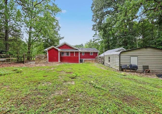Photo 3 of Single family home for sale at 2904 Pervis Rd, Durham, NC 27704 | MLS# 10191497 | Listing updated on 2026-09-25