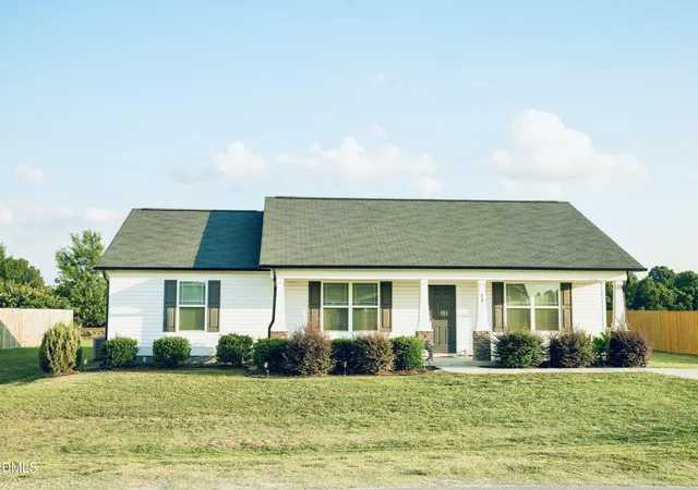 Photo 1 of Single family home for sale at 79 Beaver Tavern Dr, Benson, NC 27504 | MLS# 10190376 | Listing updated on 2026-09-03