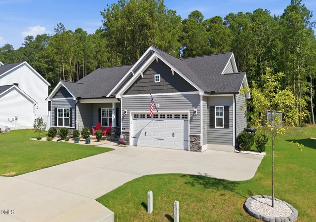 Photo 3 of Single family home for sale at 463 E Clydes Pt Way, Wendell, NC 27591 | MLS# 10190726 | Listing updated on 2026-09-04