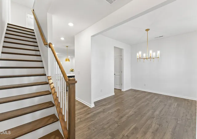Photo 3 of Single family home for sale at 38 Silver Moon Ln, Clayton, NC 27527 | MLS# 10190500 | Listing updated on 2026-10-02