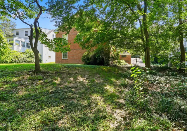 Photo 29 of Single family home for sale at 1420 Park Dr, Raleigh, NC 27605 | MLS# 10190232 | Listing updated on 2026-10-10