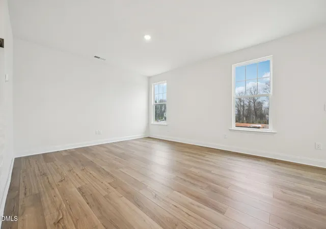 Photo 4 of Single family home for sale at 1529 Briar Brk Ln, Zebulon, NC 27597 | MLS# 10190230 | Listing updated on 2026-09-29