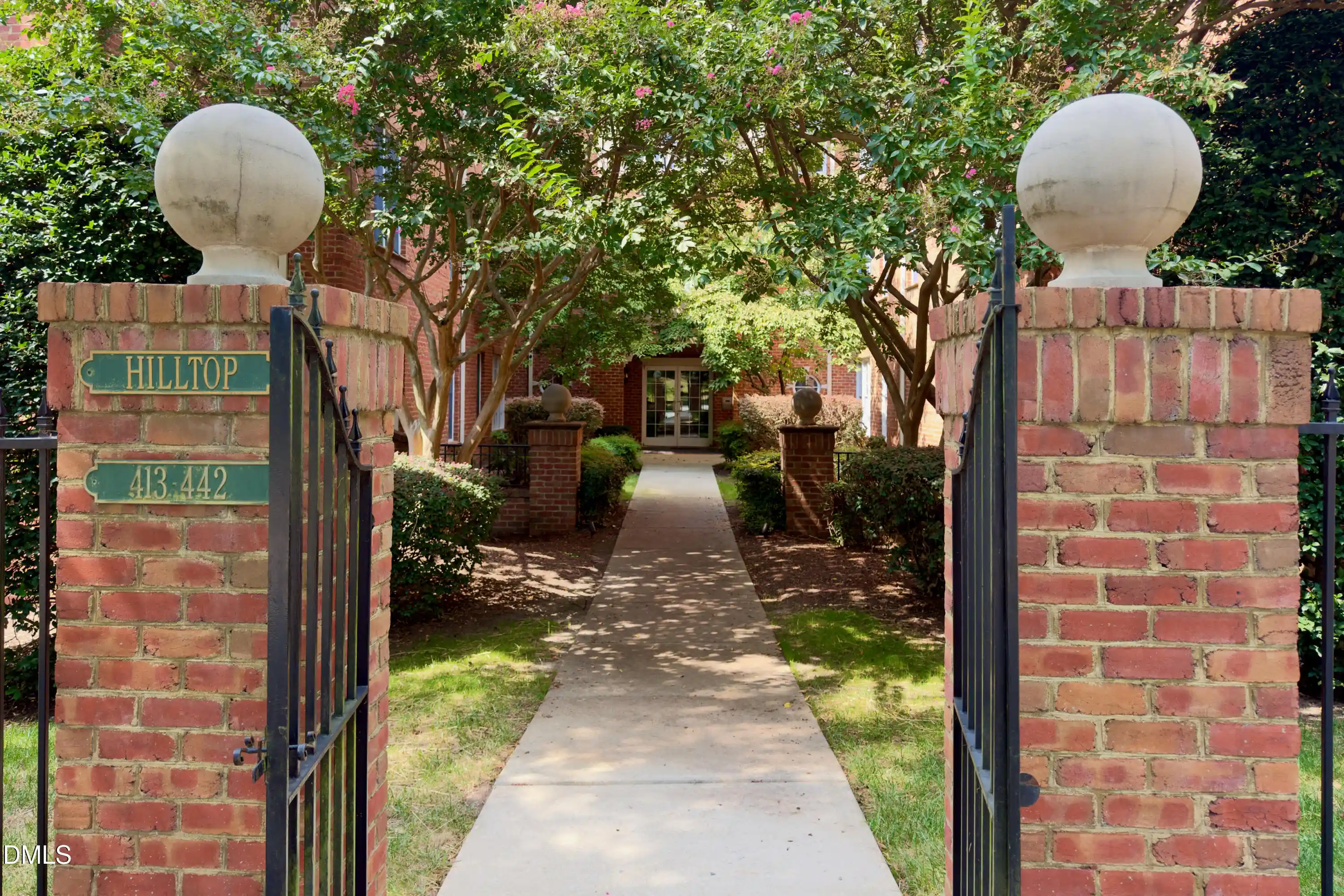 Listing Photo 1 - Condo for sale in 431 W Barbee Chapel Rd located at 431 W Barbee Chapel Rd, Chapel Hill, NC 27517 - Unit 431 W Barbee Chapel Rd
