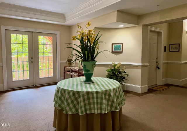 Listing Photo 5 - Condo for sale in building located at 431 W Barbee Chapel Rd, Chapel Hill, NC 27517