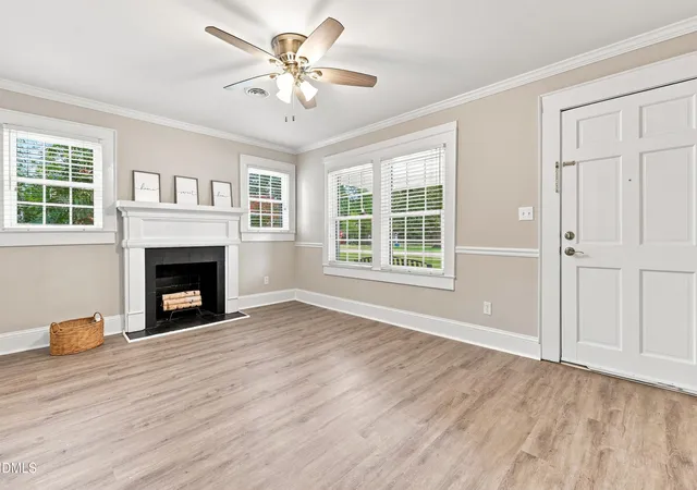 Photo 4 of Single family home for sale at 209 N Watauga Ave, Dunn, NC 28334 | MLS# 10190299 | Listing updated on 2026-09-11