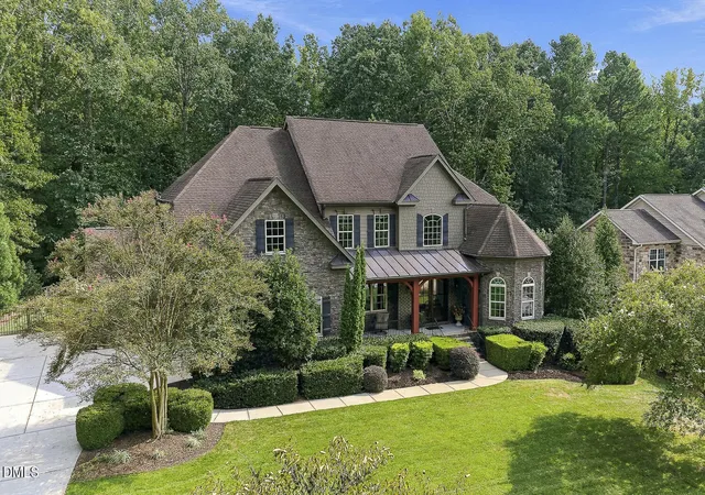 Photo 3 of Sale Pending at 7532 Hasentree Clb Dr, Wake Forest, NC 27587 | MLS# 10192201 | Listing updated on 2026-09-17