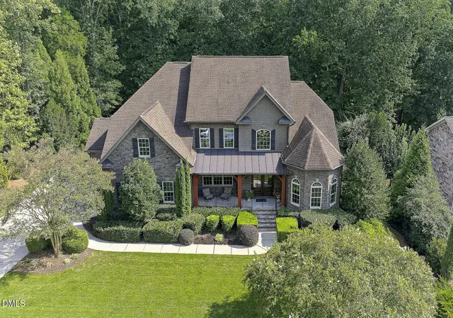 Photo 4 of Sale Pending at 7532 Hasentree Clb Dr, Wake Forest, NC 27587 | MLS# 10192201 | Listing updated on 2026-09-17