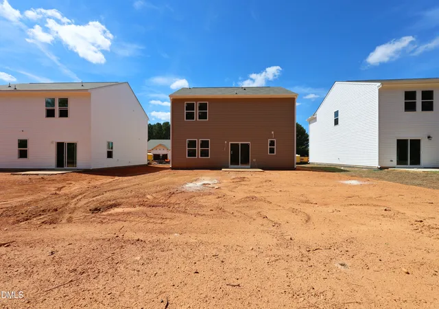 Photo 4 of Single family home for sale at 177 S Waterstone Ln, Wilsons Mills, NC 27520 | MLS# 10191551 | Listing updated on 2026-09-20