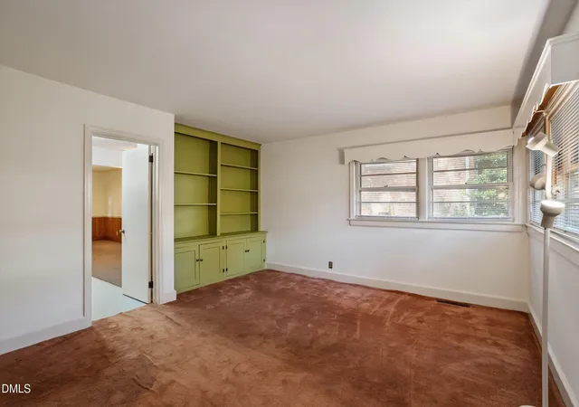 Photo 4 of Single family home for sale at 805 W Knox St, Durham, NC 27701 | MLS# 10192042 | Listing updated on 2026-09-17