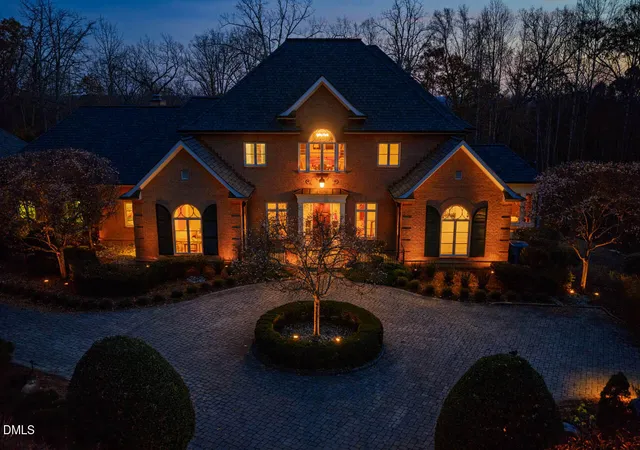 Photo 3 of Single family home for sale at 32409 Archdale Dr, Chapel Hill, NC 27517 | MLS# 10190689 | Listing updated on 2026-09-13