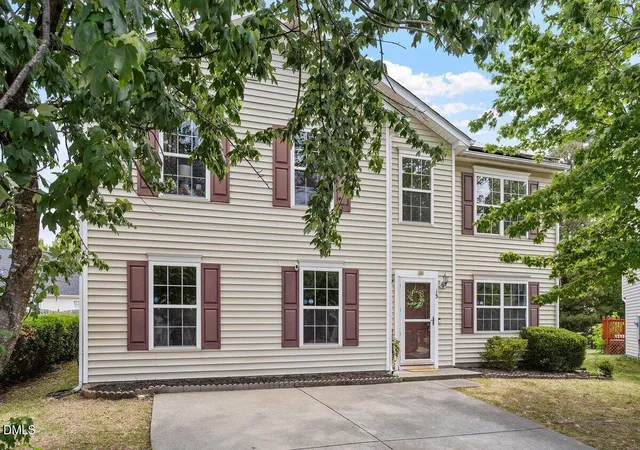 Photo 1 of Single family home for sale at 13 Intrepid Ct, Durham, NC 27703 | MLS# 10190538 | Listing updated on 2026-09-16
