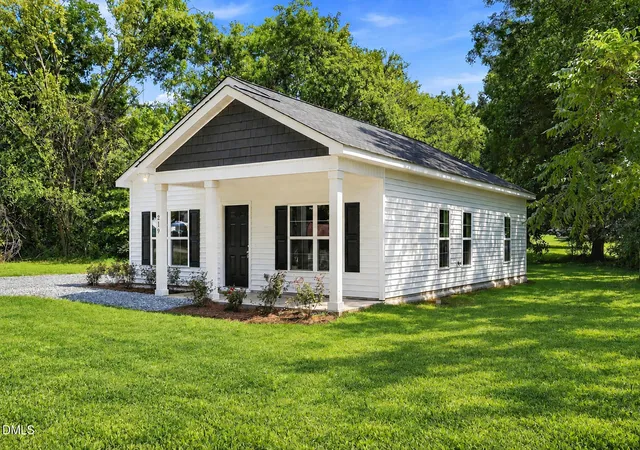 Photo 2 of Sale Pending at 219 Alexander Ave, Oxford, NC 27565 | MLS# 10190791 | Listing updated on 2026-09-09