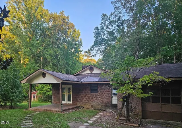 Photo 1 of Sale Pending at 5408 Walker Farm Rd, Hillsborough, NC 27278 | MLS# 10190344 | Listing updated on 2026-09-15
