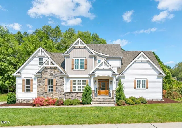 Photo 1 of Single family home for sale at 200 Character Dr, Rolesville, NC 27571 | MLS# 10190421 | Listing updated on 2026-09-03