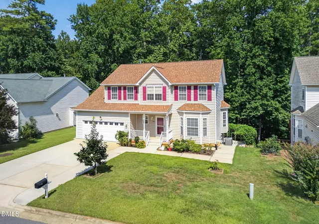 Photo 2 of Single family home for sale at 229 Tecumseh Ct, Cary, NC 27513 | MLS# 10190669 | Listing updated on 2026-09-16