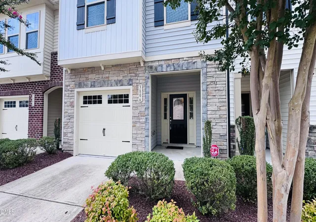 Photo 3 of Townhouse for sale at 3806 Prince Noah Lp, Wake Forest, NC 27587 | MLS# 10190715 | Listing updated on 2026-09-04