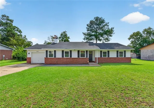 Photo 2 of Single family home for sale at 6853 Ferncreek Pl, Fayetteville, NC 28314 | MLS# 768291 | Listing updated on 2026-09-03