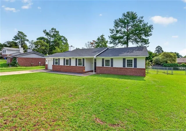 Photo 3 of Single family home for sale at 6853 Ferncreek Pl, Fayetteville, NC 28314 | MLS# 768291 | Listing updated on 2026-09-03