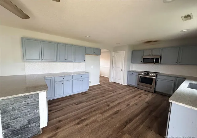 Photo 4 of Sale Pending at 848 Screech Owl Dr, Hope Mills, NC 28348 | MLS# 768838 | Listing updated on 2026-09-16