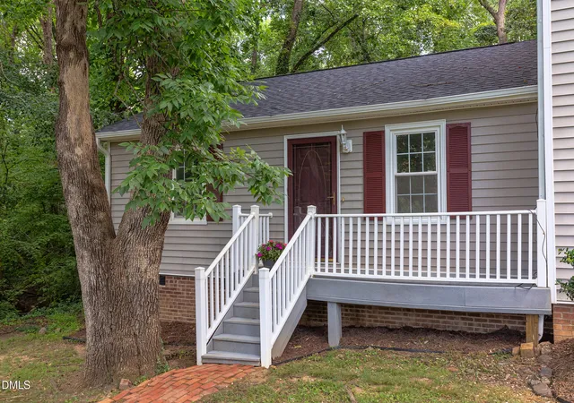 Photo 3 of Single family home for sale at 3308 Shaftsbury St, Durham, NC 27704 | MLS# 10190671 | Listing updated on 2026-09-18