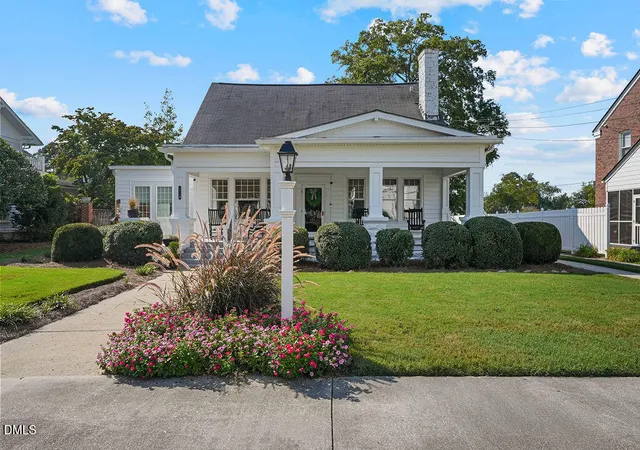 Photo 2 of Sale Pending at 308 S Layton Ave, Dunn, NC 28334 | MLS# 10190487 | Listing updated on 2026-09-13