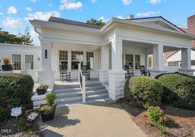 Photo 4 of Sale Pending at 308 S Layton Ave, Dunn, NC 28334 | MLS# 10190487 | Listing updated on 2026-09-13