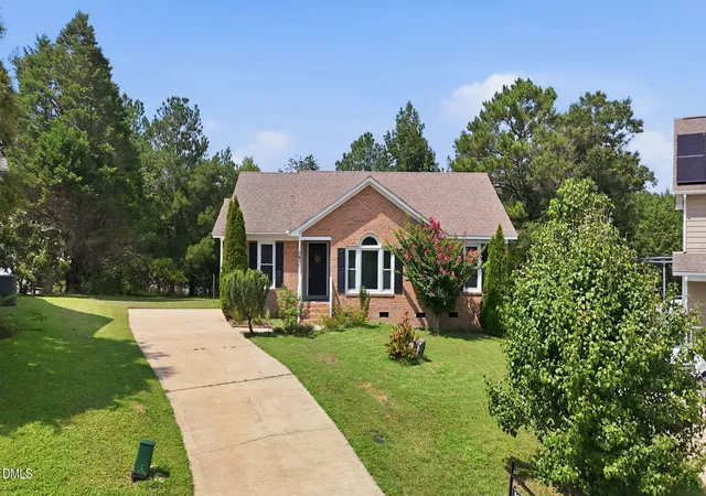 Photo 2 of Single family home for sale at 5417 Trenburg Ct, Knightdale, NC 27545 | MLS# 10190752 | Listing updated on 2026-09-13