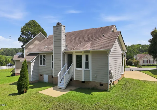 Photo 3 of Single family home for sale at 5417 Trenburg Ct, Knightdale, NC 27545 | MLS# 10190752 | Listing updated on 2026-09-13